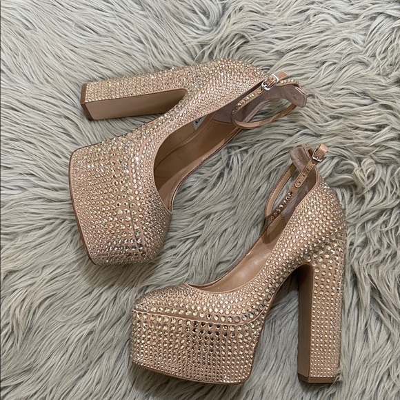 Steve Madden Shoes - Steve Madden Sparkling Tan Platform Heels